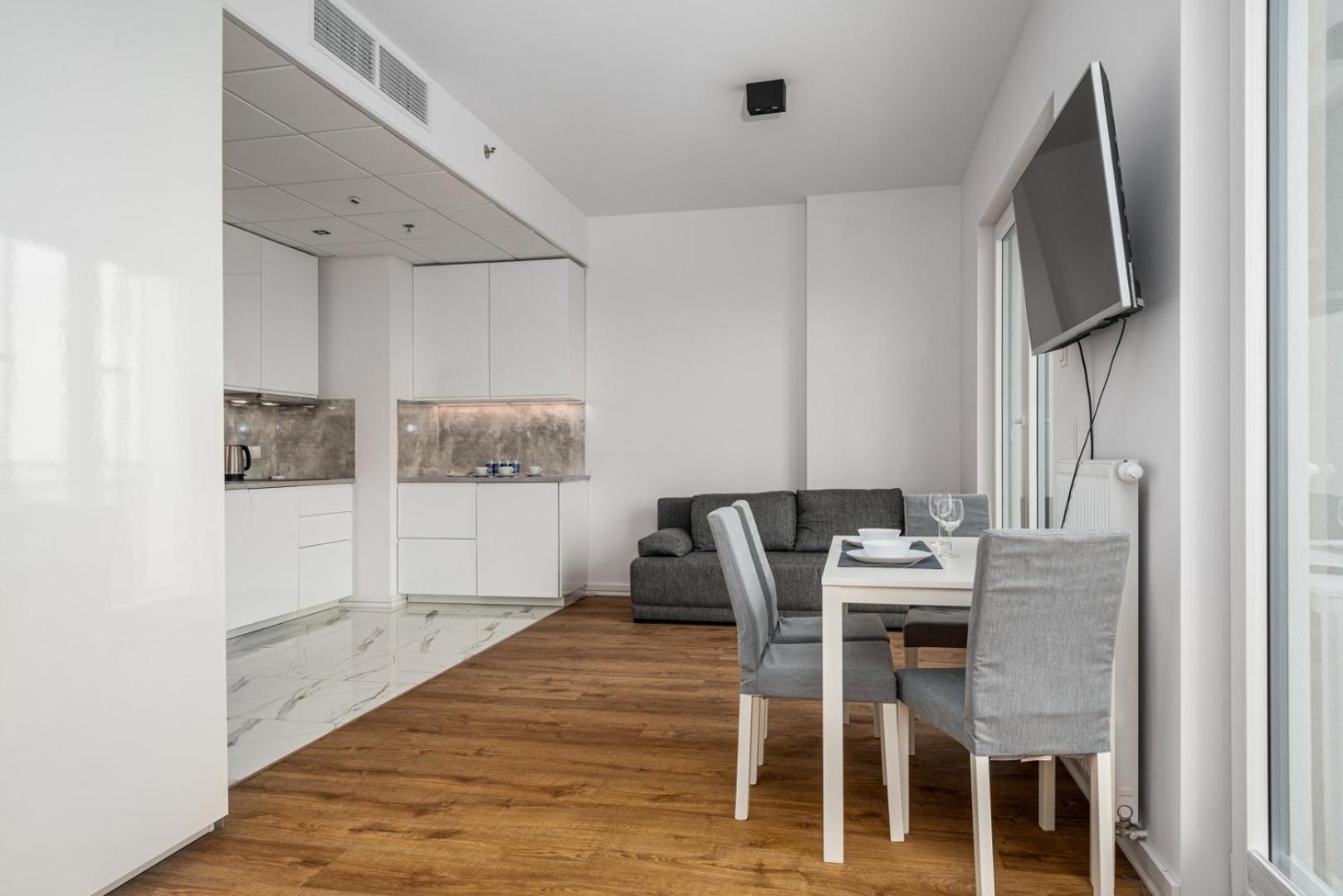 Apartamenty Dla Wszystkich Kasprzaka 29 วอร์ซอ ภายนอก รูปภาพ